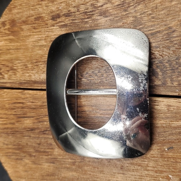 B722‎ - Picture 1 of 2